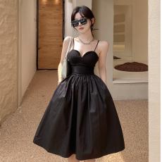 2022 New summer pomp dress Hepburn style little black dress French retro dress women