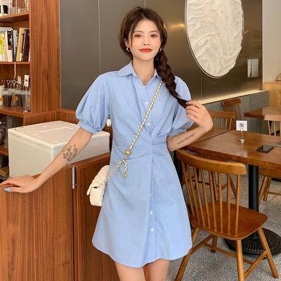 The new summer 2022 femininity, fashion and age-reducing French short sleeve shirt dress