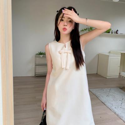 Off-white sleeveless dress for women in summer